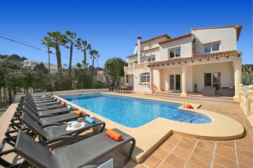www.villabelia.com