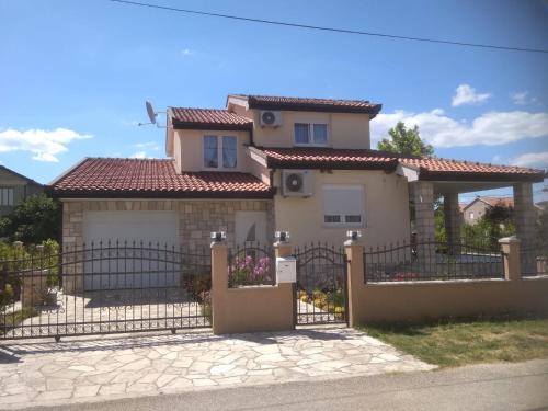 www.vayracimmobilier.com