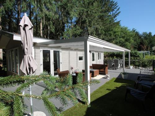 www.gowerholidayvillage.co.uk