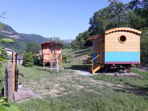 www.insolite-auvergne.fr