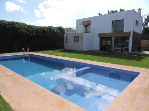 www.villaviscroatia.com