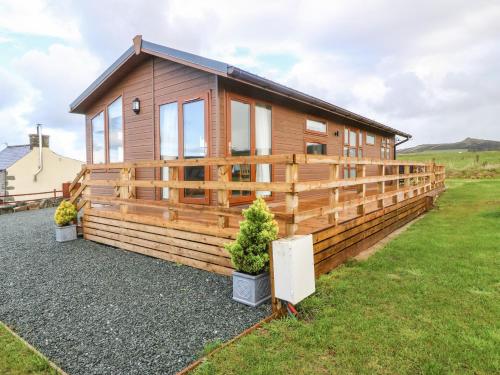 www.aberdaron-holiday-lodge.co.uk