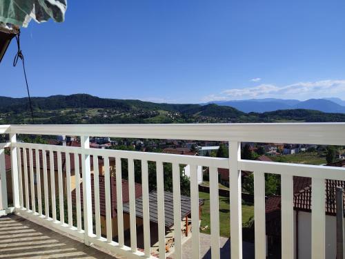 www.oasisparkresidences.com