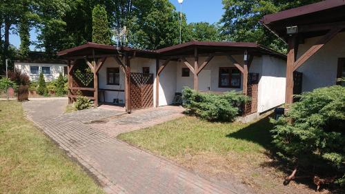 www.domki-zacisze.com