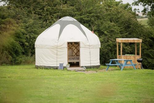 www.countrybumpkinyurts.co.uk