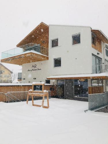 www.arlberg-mountain-resort.com