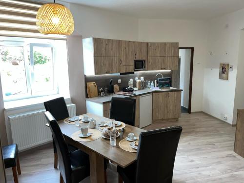 www.apartmanynezarka.cz