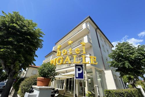 www.grandpigalle.com