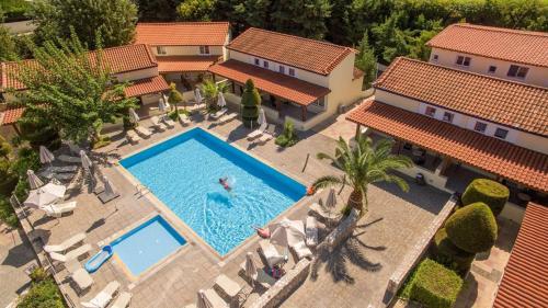 www.hotelbrain.com