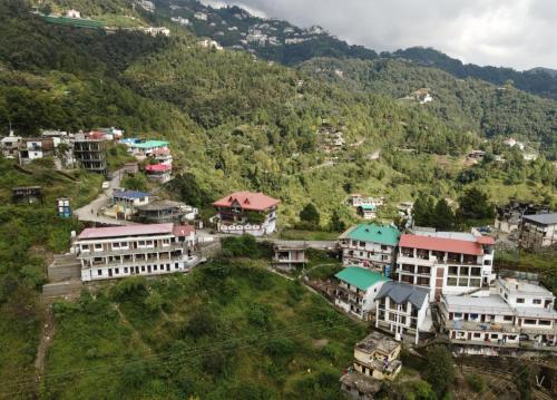 www.aurumresorts.com