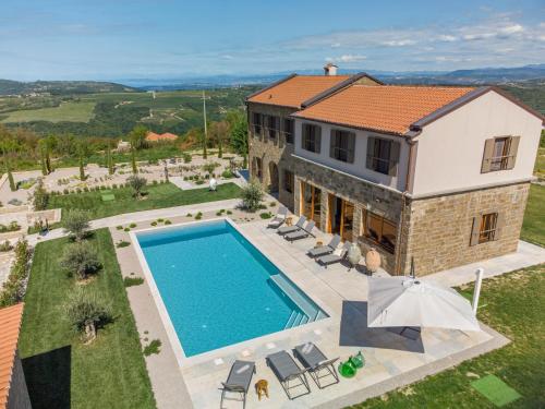 www.paradisodistria.com