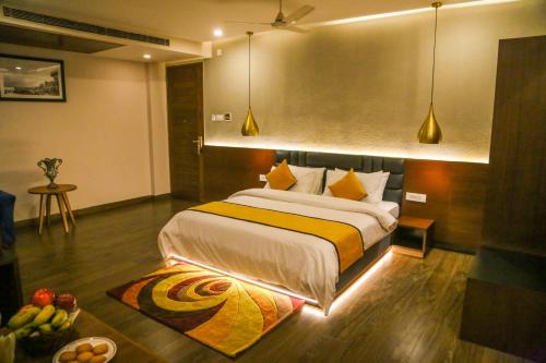 www.fourleafhotels.com