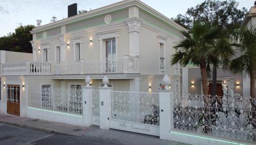 www.villaesmeralda.eu