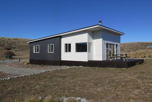 www.tekapoholidayhomes.co.nz
