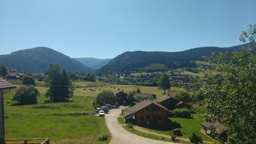 www.vosges-chalets.com