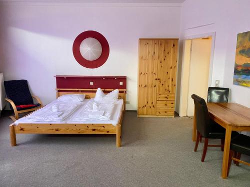 www.pension-sassnitz.com