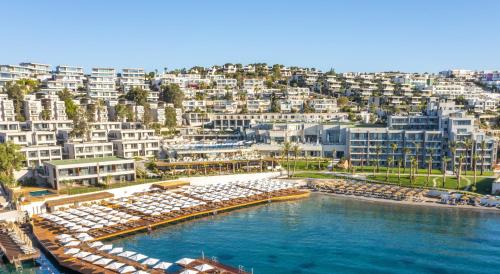 www.miradahotels.com