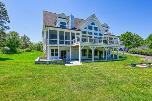 www.lakeside-luxury.com