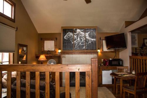 www.ridgelinehotel.com
