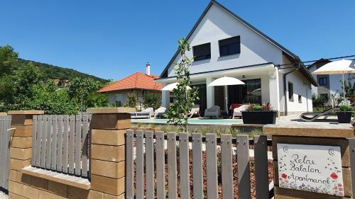 www.relaxbalaton.com