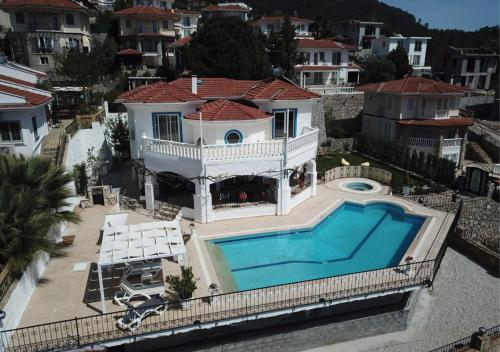 www.villasuzanna-vauxsurmer.fr
