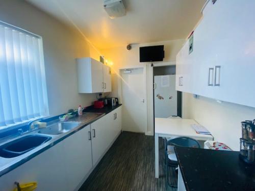 www.trianahouse.com