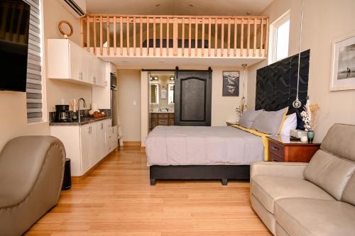 www.tritonsresort.com