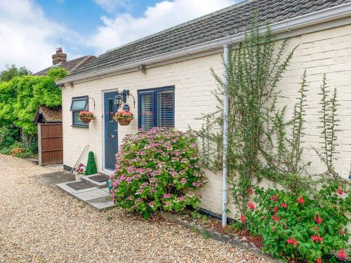 www.docmartinhouse.co.uk