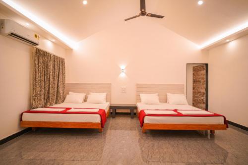 www.kingsresortdandeli.com