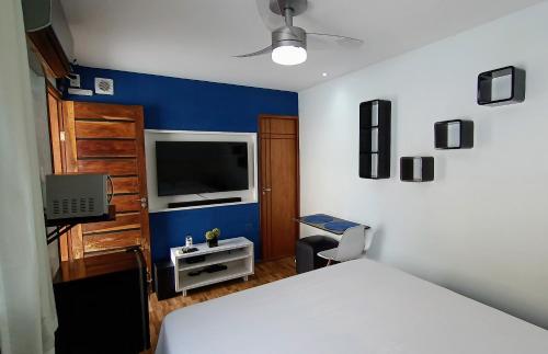 www.elguayacanretreat.com