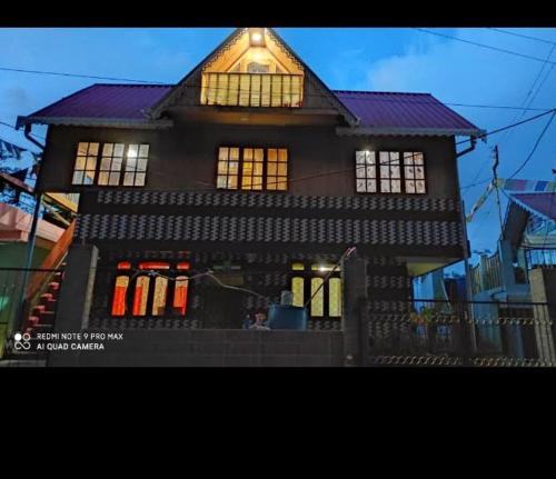 www.zambalahomestay.in