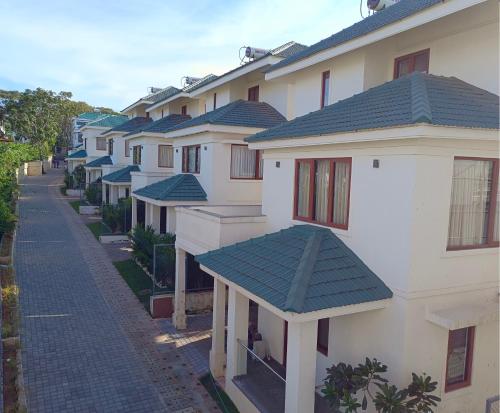 www.ayanvillas.com