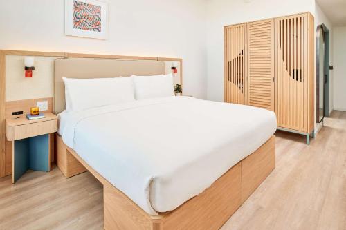 www.arlohotels.com