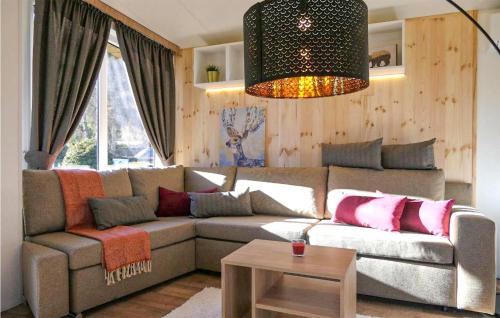 www.island-suites.com