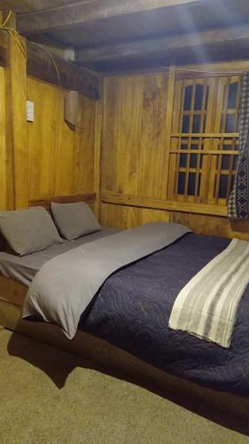 www.hmongsisterhouseandtrekking.com