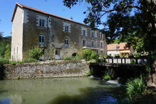 www.lemoulindemoquesouris.fr