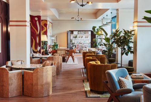 www.thehoxton.com