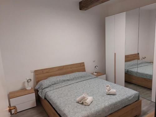 www.paramonas-hotel.com