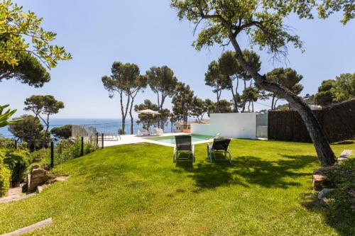 www.bamburibeachvilla.com