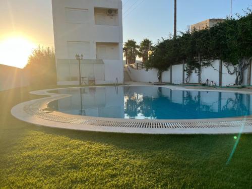 www.villaluxurysuiteshotel.com