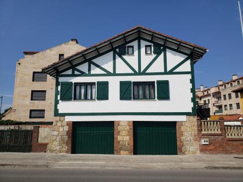 www.villalaborghetta.com