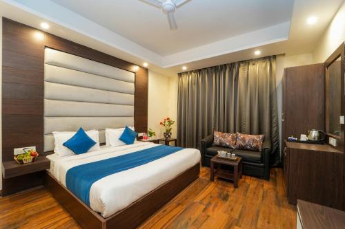 www.hotelglenroymussoorie.com