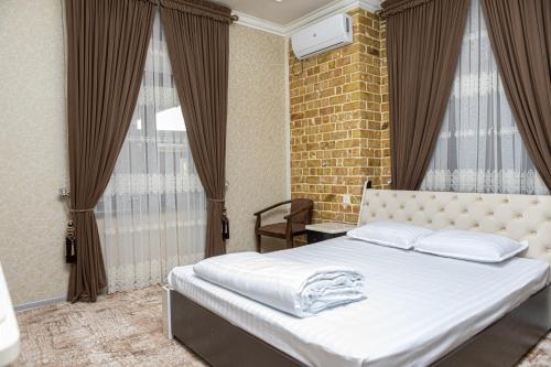 www.ahmadhotel.com