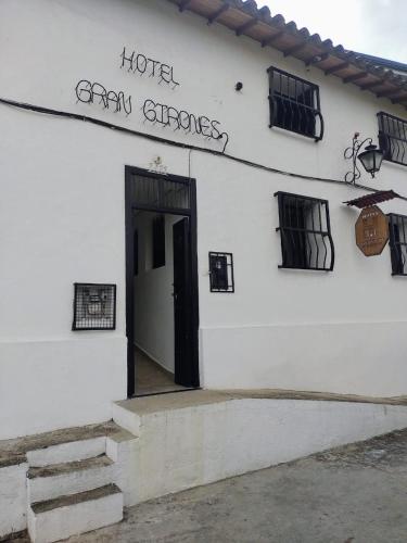 www.hotellakailashacottage.com