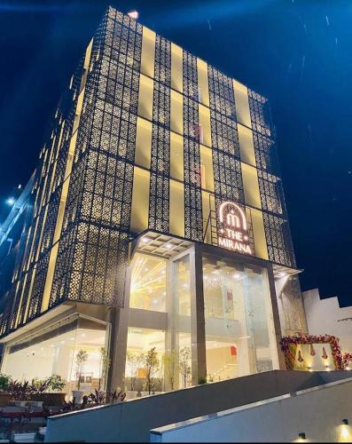www.miranahotels.com