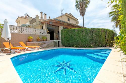www.marhotels.com