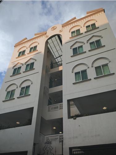 www.1001nightsboutiqueinn.com
