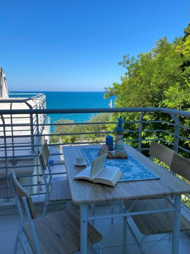 www.anjoshotel.com