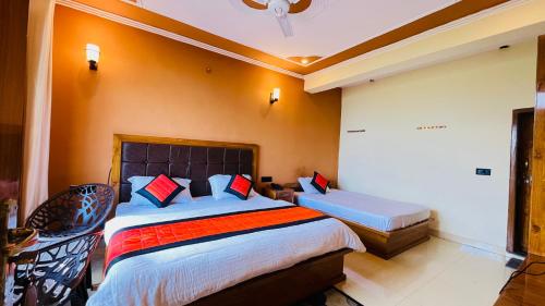 www.oldwhitelionhotel.com
