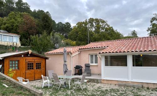 www.domusatilia.com